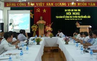 Ninh Thuận Tọa đàm công tác tuyên truyền biển, đảo
